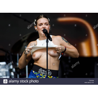 Tove Lo Aarhus, Denmark. 06th June, 2019 TCBYB8-4hja8ibh.jpg
